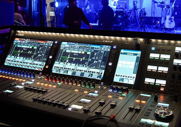 Yamaha Digital Mixing Console DM7: 现场扩声